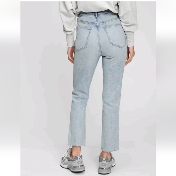 Gap High Rise Vintage Slim Distressed Button Fly Lightwash Jean Coastal Spring 6 - Picture 4 of 9
